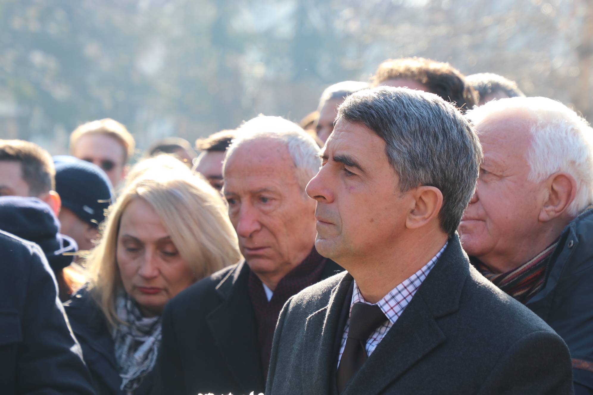 Росен Плевнелиев почете жертвите на комунизма пред Мемориала в градинката пред НДК